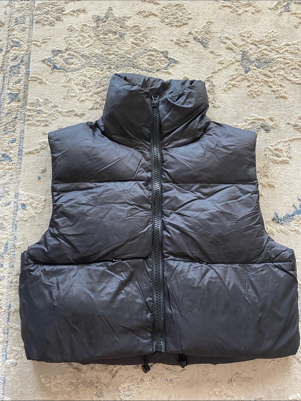 Amazon Black Cropped Puffer Vest